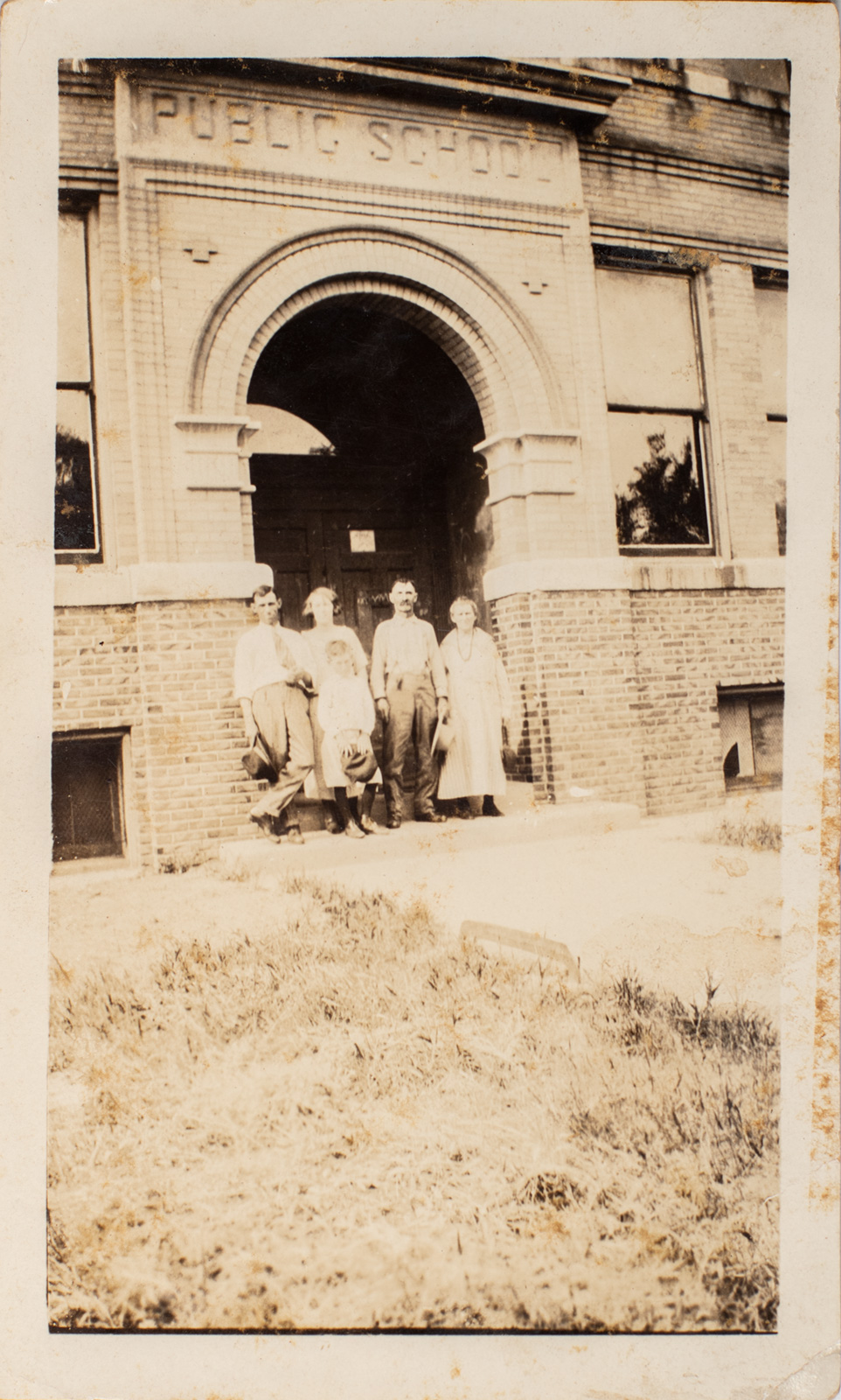 Front of Chester Nebraska School with people posing 1923-image